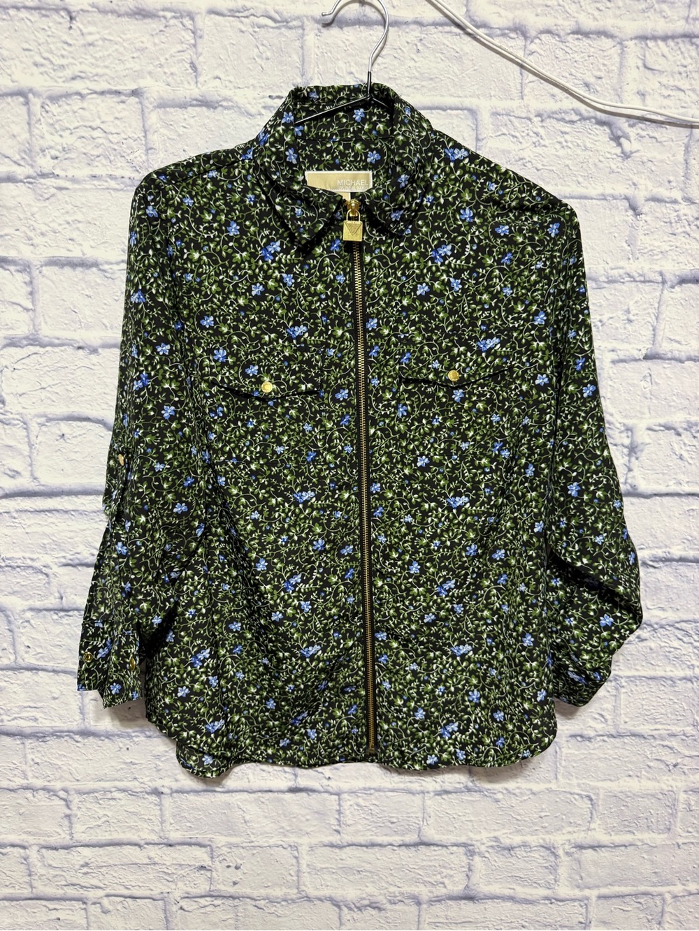 Michael Kors floral zip blouse 
Excellent condition 
Size petite M